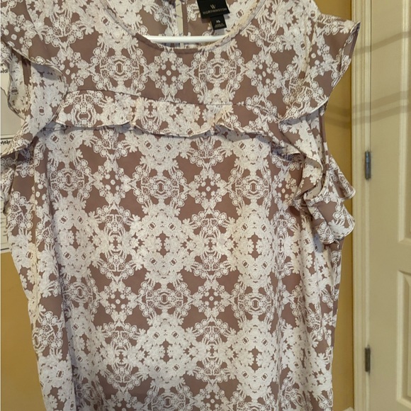 Vince Camuto Mauve and White Lace Blouse - Picture 1 of 1